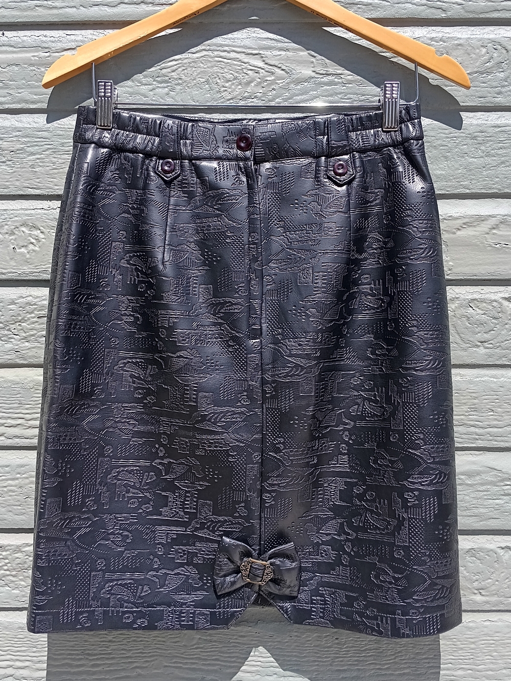 Women's Black Textured A-Line Skirt with Front Bow